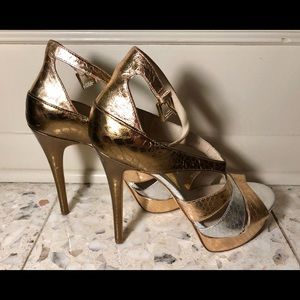 Michael Kors metallic pumps size 9